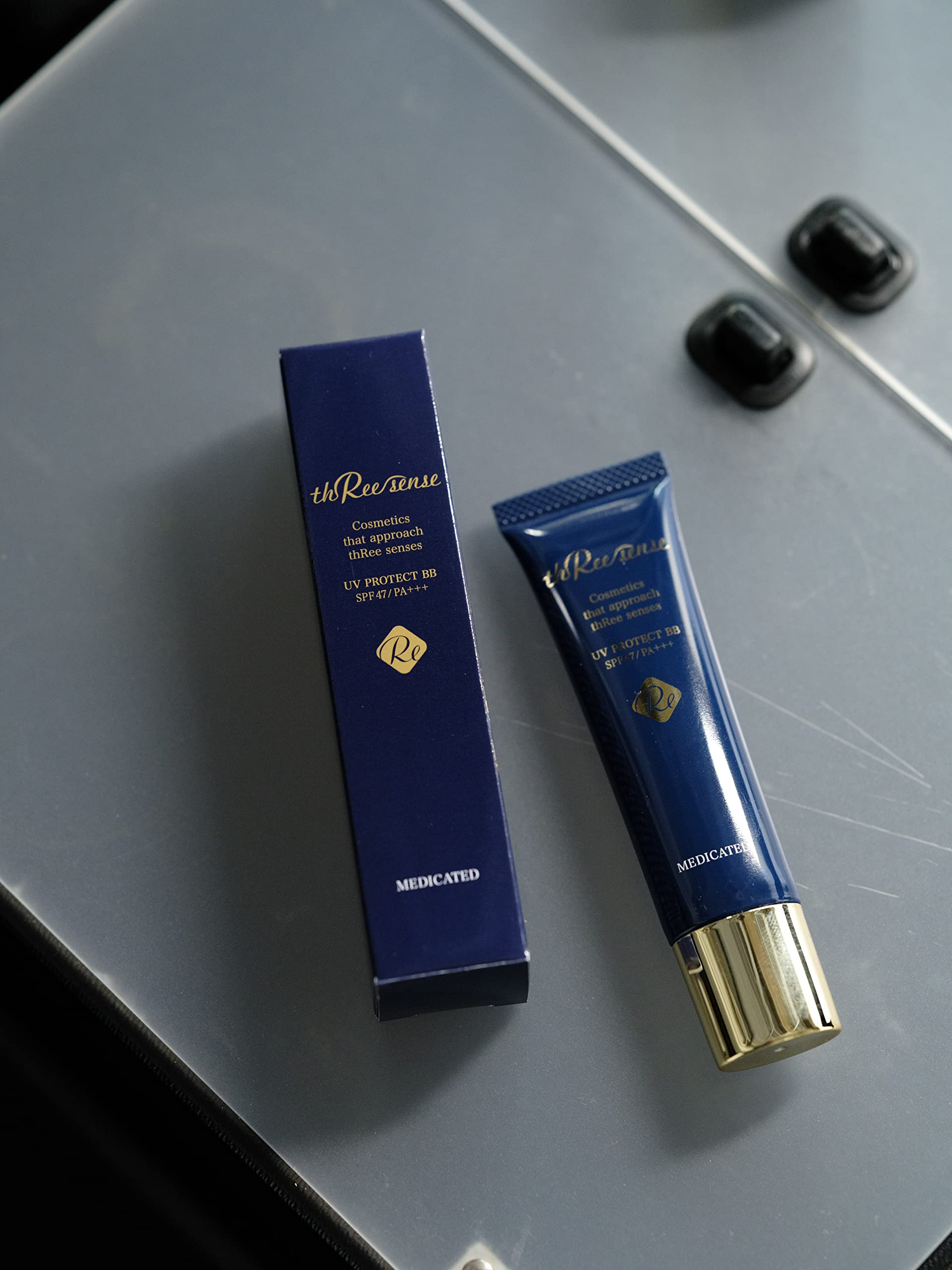 thRee sense UV PROTECT BBクリーム 35g Amazon.co.jp: スリーセンス 薬用リンクルBBクリームNA-B : ビューティー